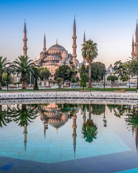Blue Mosque (Sultanahmet Camii)