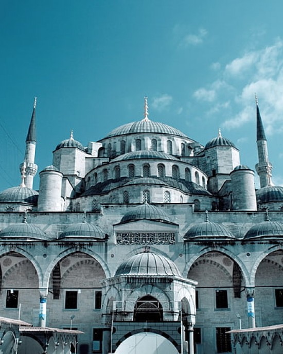 Blue Mosque (Sultanahmet Camii)